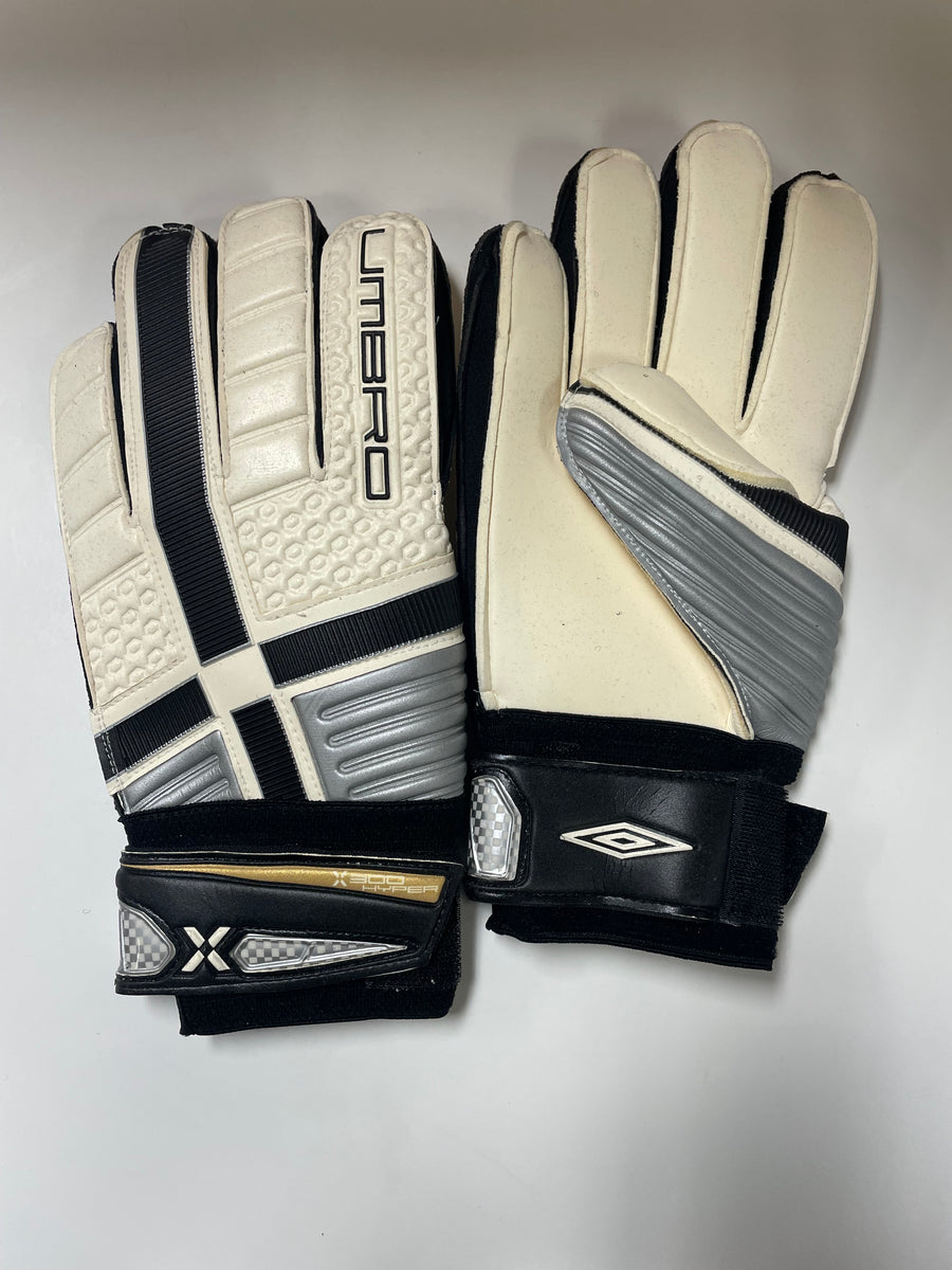 Umbro goalie clearance gloves