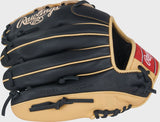 Baseball glove with 'Rawlings' branding on a white background